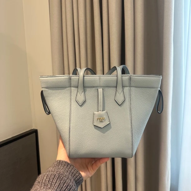 99新 FENDI/芬迪 芬迪/现代款天空蓝小号折纸包/送中检2743