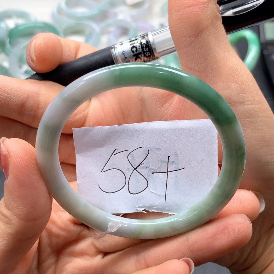 未镶嵌手镯翡翠手镯