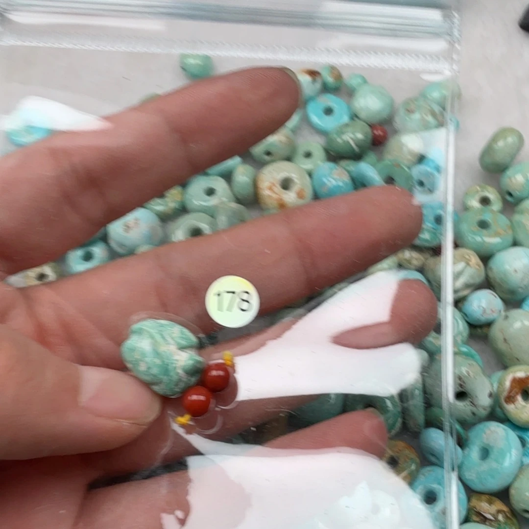 南红玛瑙未镶嵌珠宝奇石