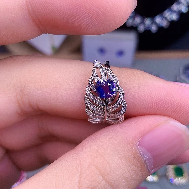 银S925镶嵌蓝宝石戒指