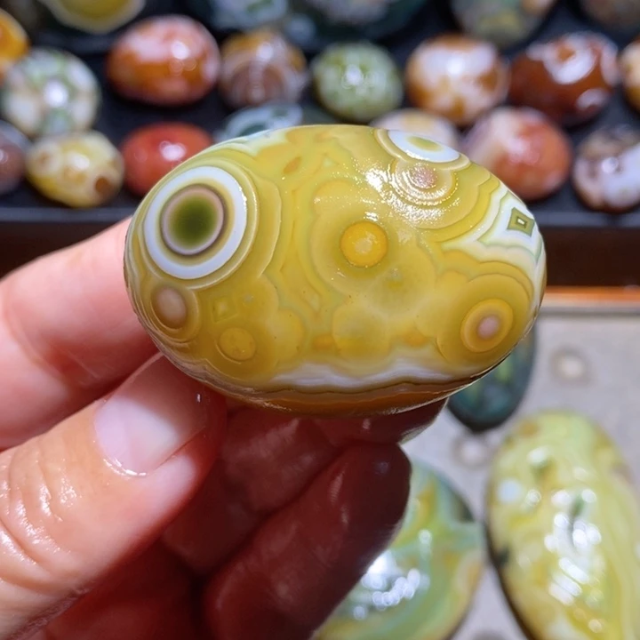 未镶嵌玛瑙/玉髓珠宝半成品97