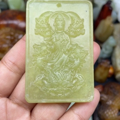 蛇纹石玉未镶嵌颈饰49