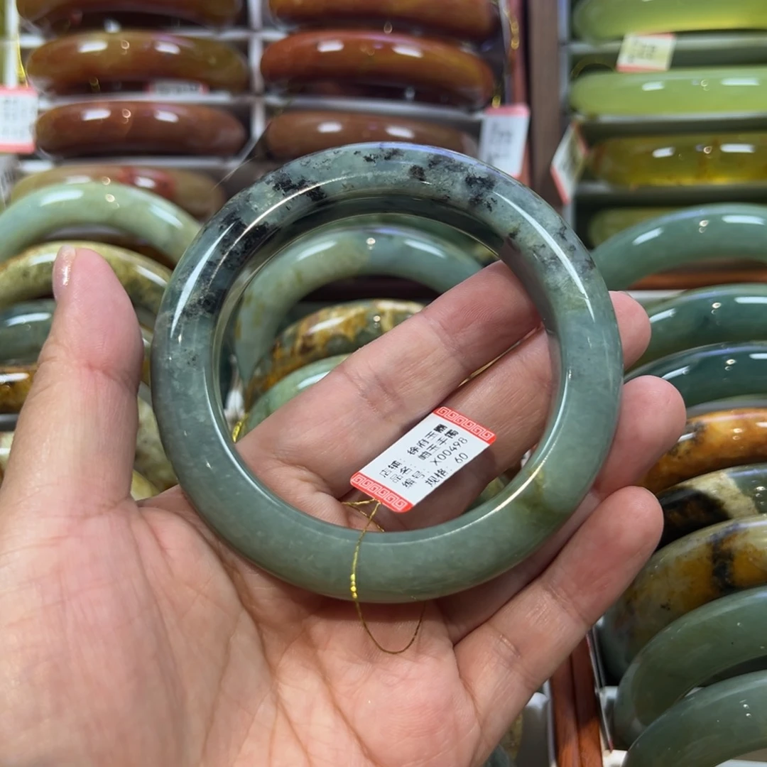 未镶嵌蛇纹石玉手镯