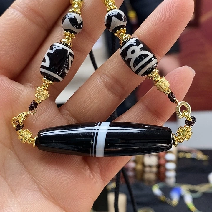 玛瑙/玉髓合金颈饰