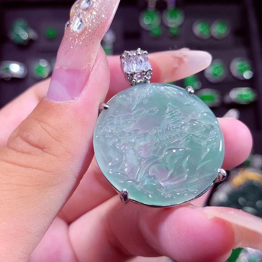 颈饰未镶嵌翡翠挂件