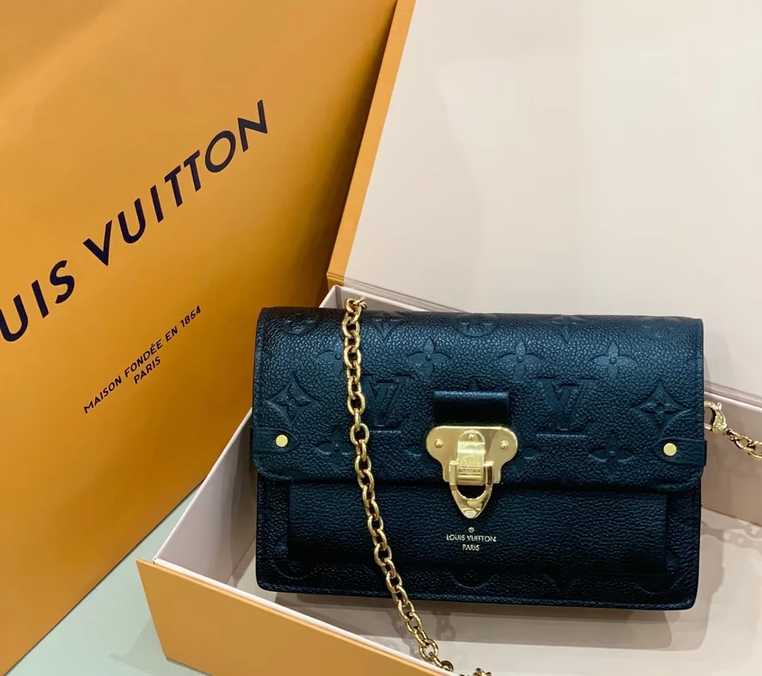 99新 LouisVuitton/路易威登 薇薇安woc/单肩包/D店