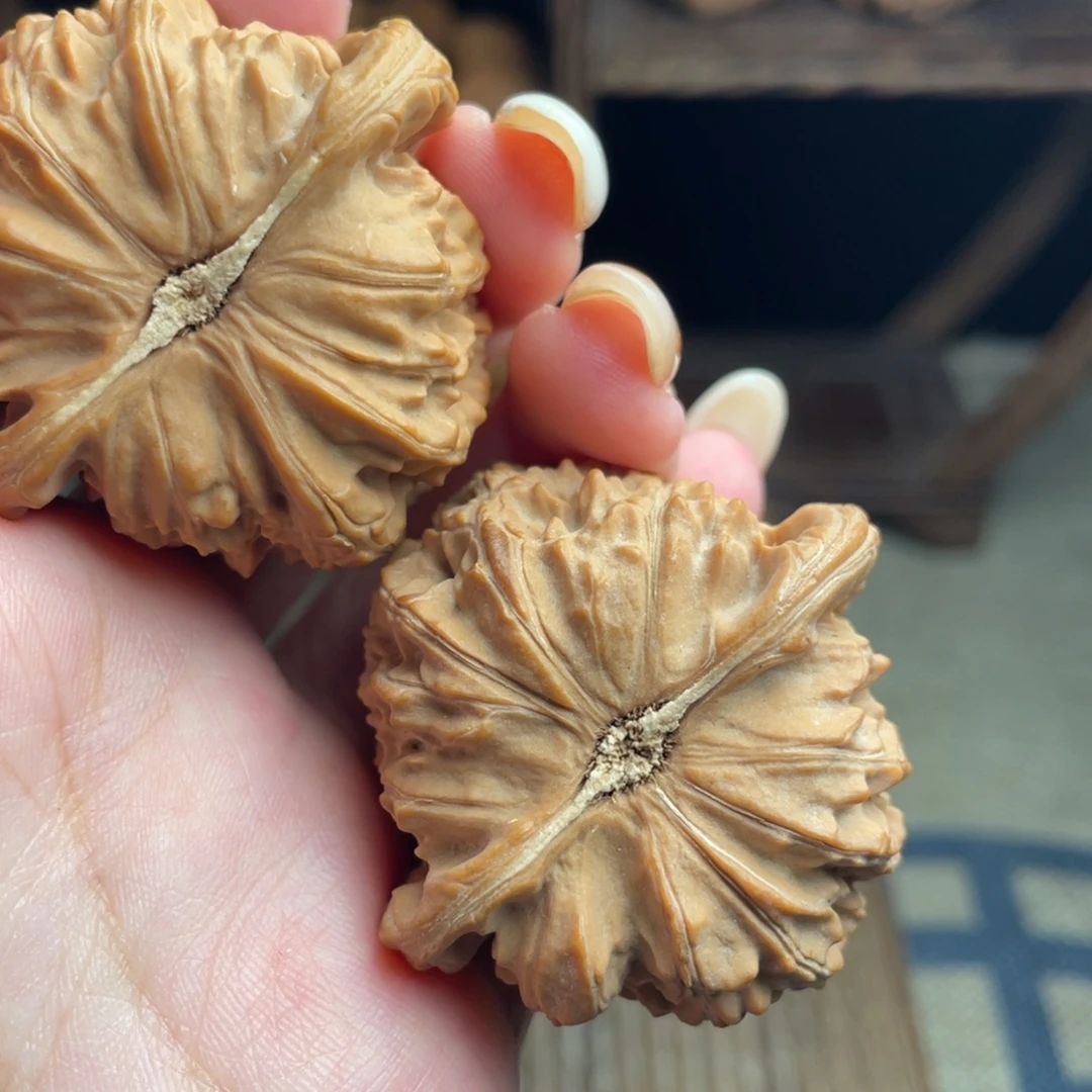 是***～吊坠文玩核桃43白狮子