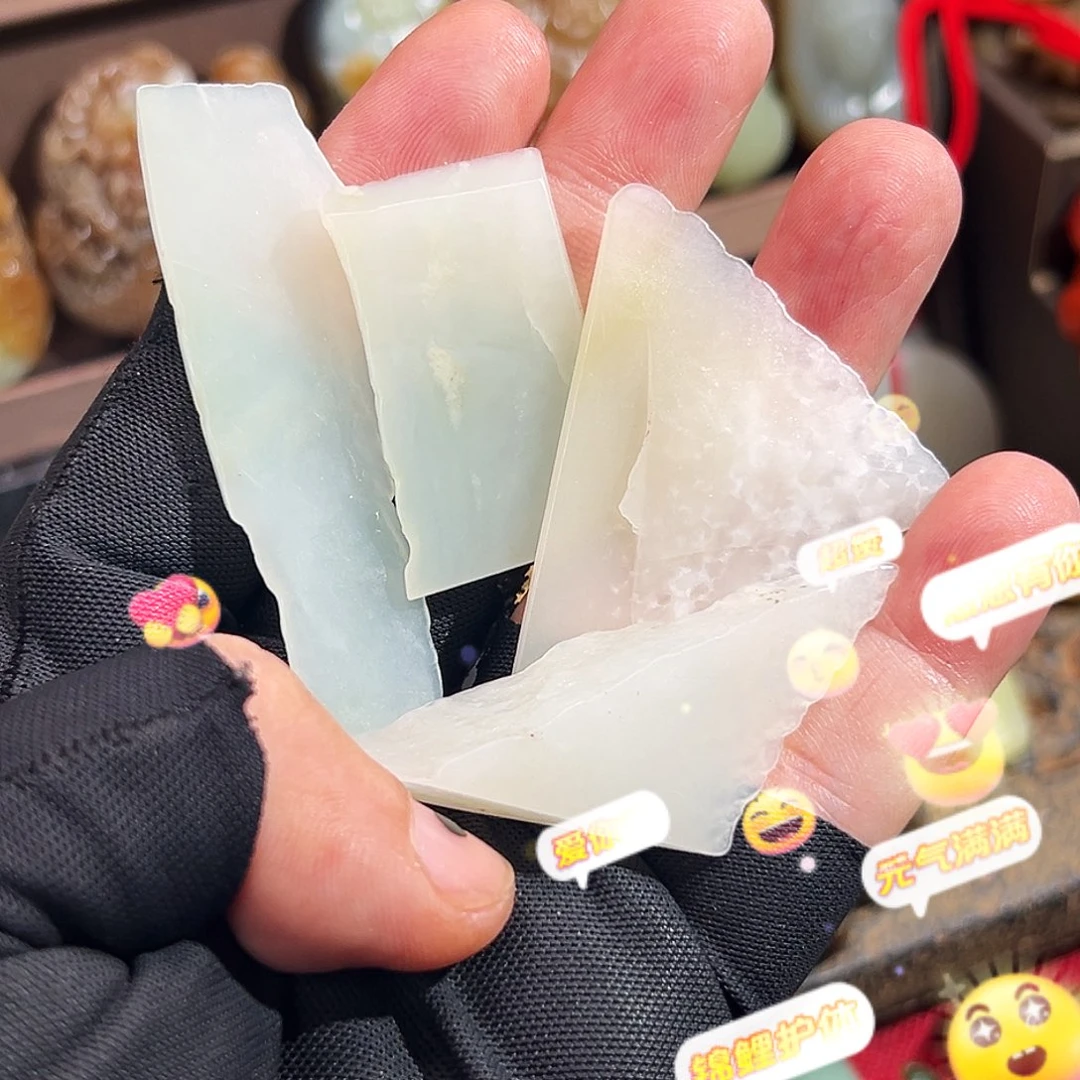 和田玉颈饰未镶嵌开播福利学习料矿标：俄白