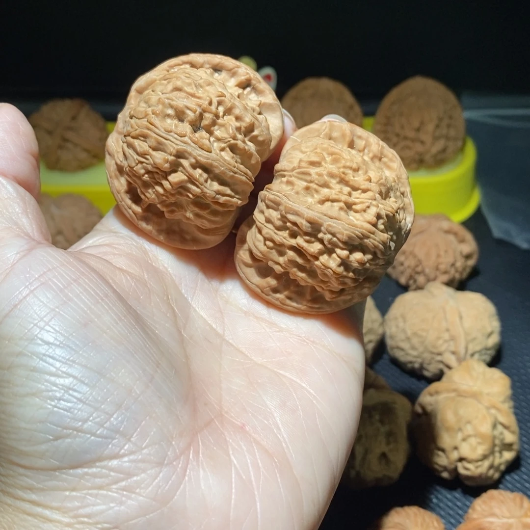 把件文玩核桃白狮子