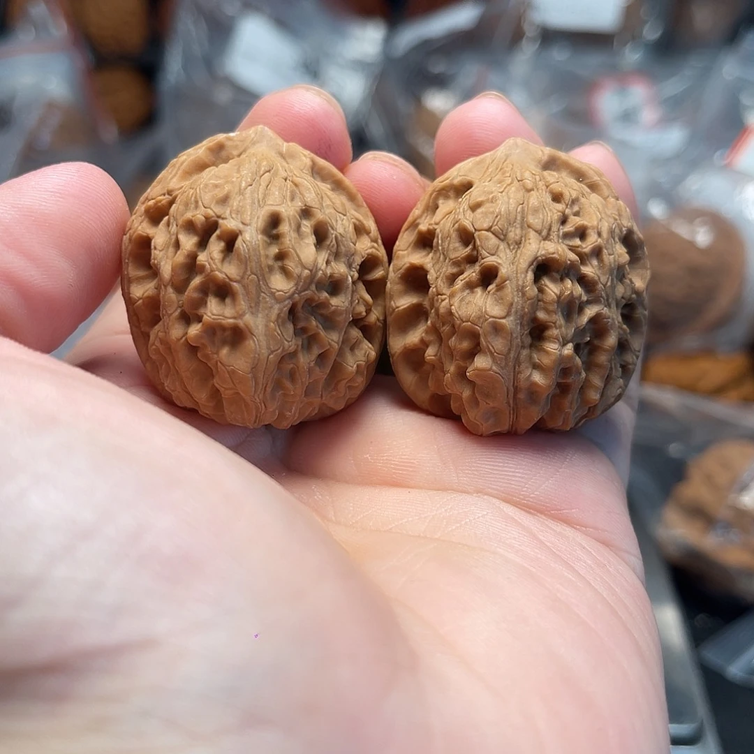 1文玩核桃火麒麟34-118