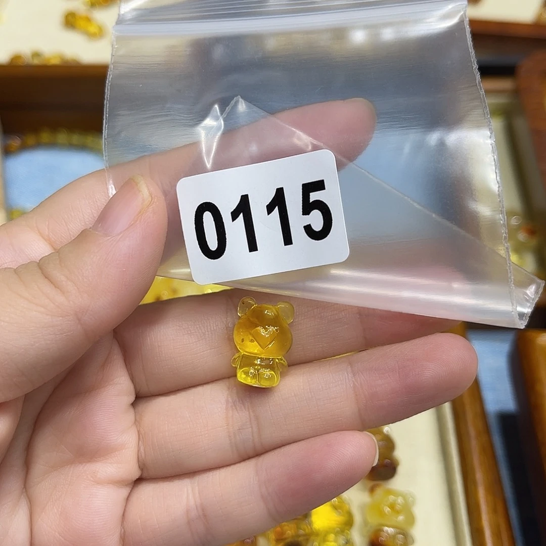 琥珀未镶嵌珠宝奇石