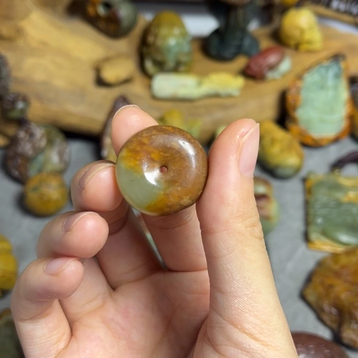 岫岩河磨玉（透闪石质玉）未镶嵌挂件