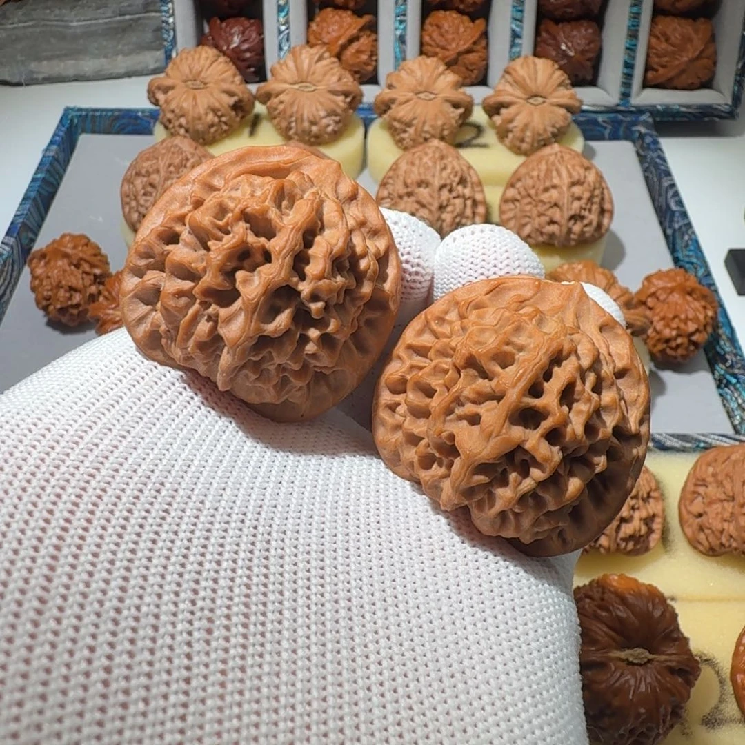 文玩核桃吊坠40秦闷