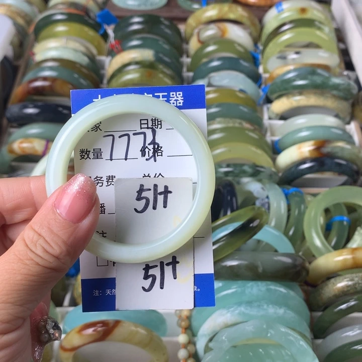 蛇纹石玉未镶嵌手镯7773