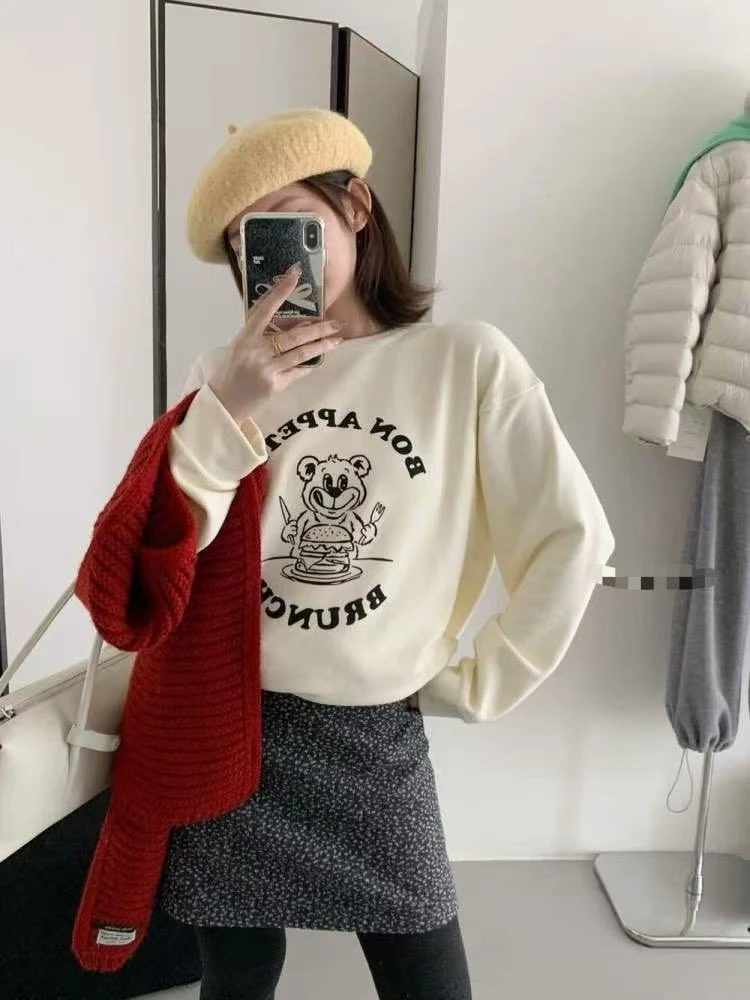 【汉堡小熊】百搭显瘦加厚卡通印花长袖F1365