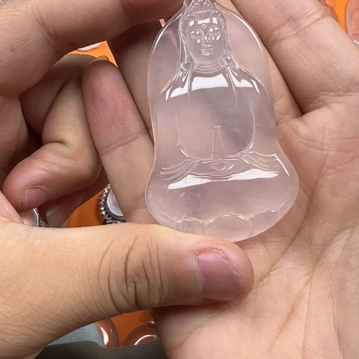 石英质玉未镶嵌颈饰