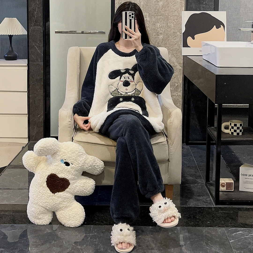 睡衣女秋冬季珊瑚绒加厚2025新款大码保暖长毛绒家居服眼镜狗套装