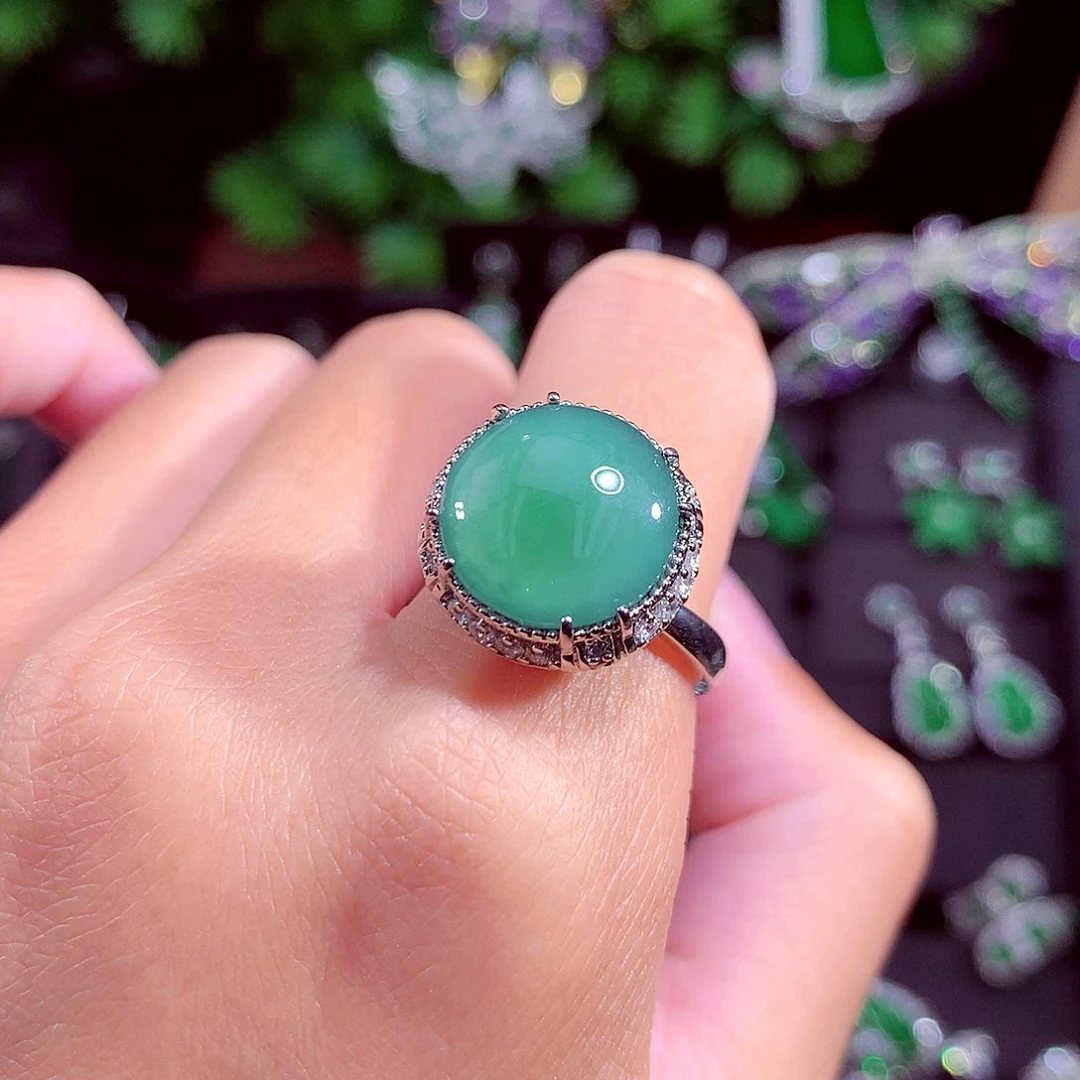 颈饰未镶嵌翡翠天然