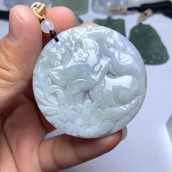 翡翠未镶嵌颈饰翡翠