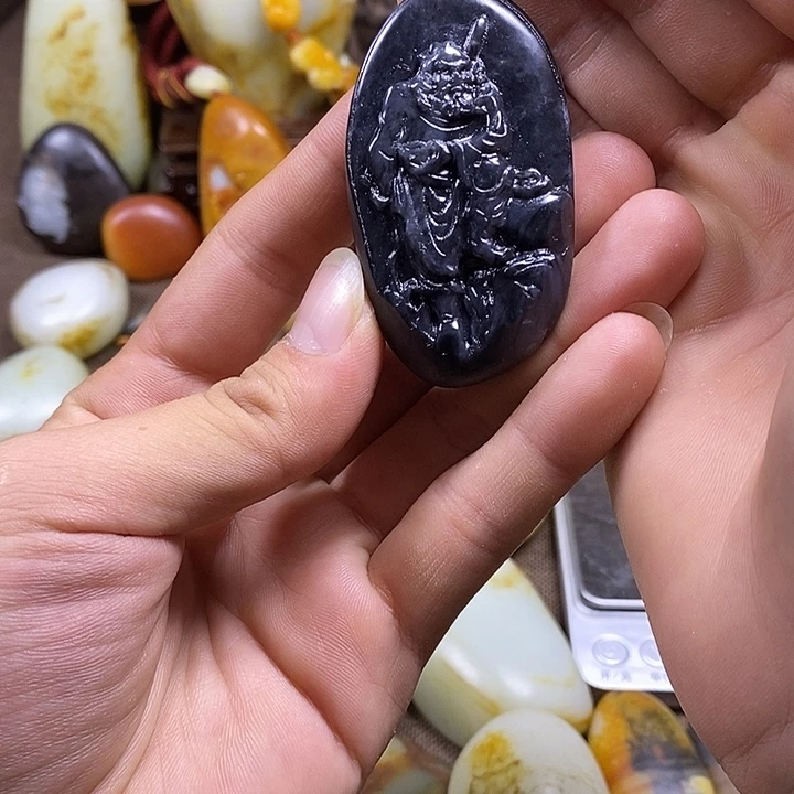 和田玉未镶嵌挂件