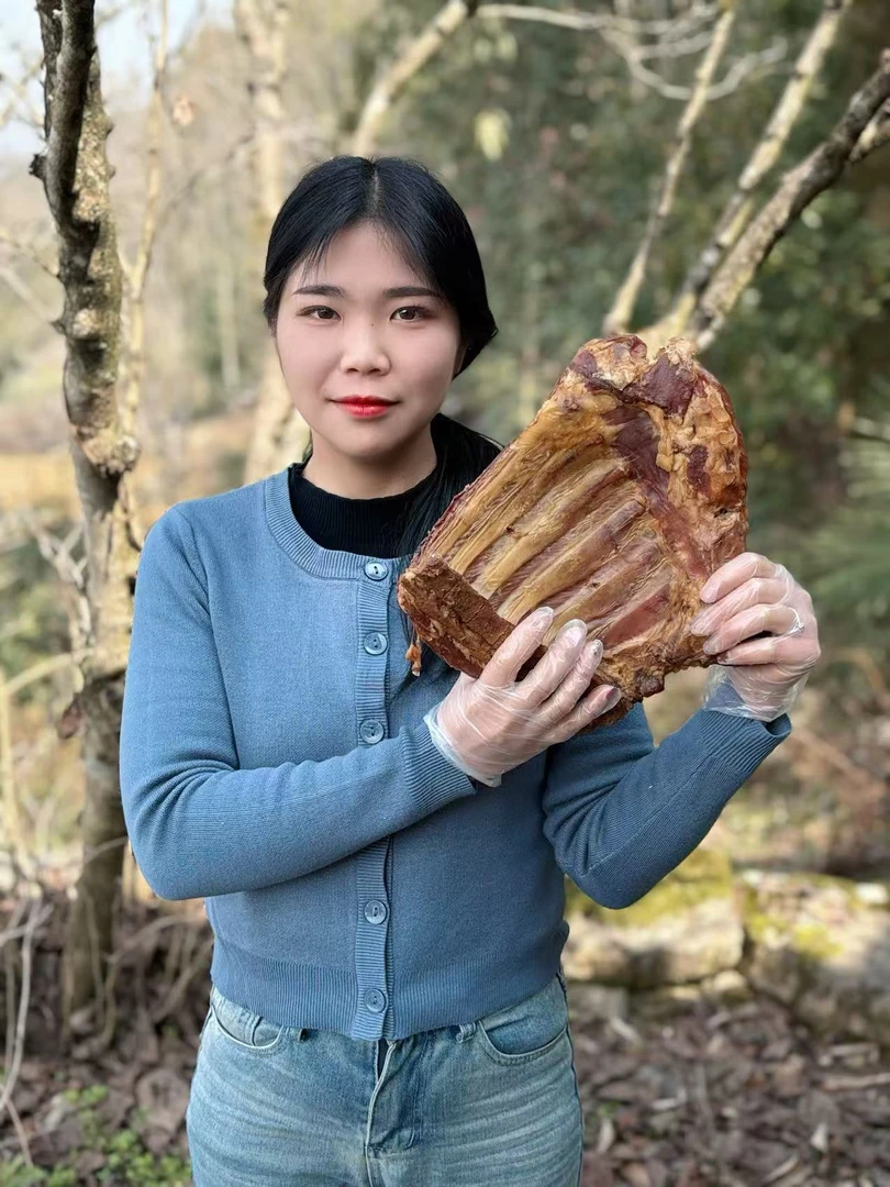 【腊排骨现称】恩施高山腊排骨k农村柴火烟熏r腊排骨 前 排
