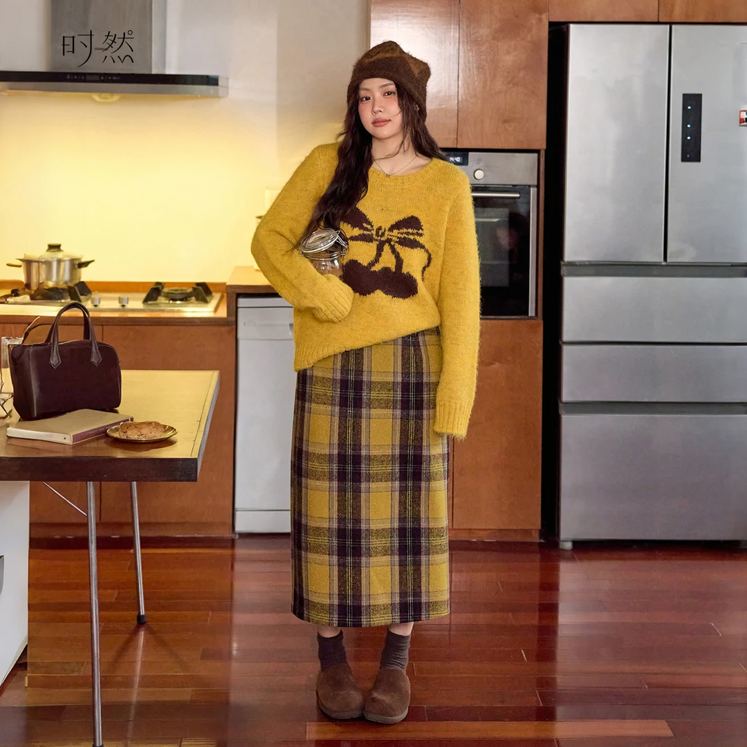 时然【樱语暖黄】微胖大码女装宽松圆领松弛感显瘦樱桃花纱针织衫