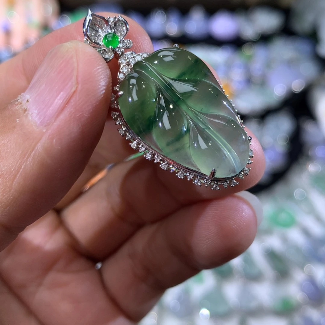 星***️翡翠18K金镶嵌吊坠(不含链)