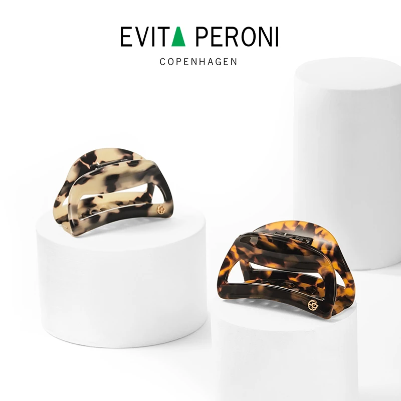 Evita Peroni/依慧达秋冬新款复古百搭希莉亚半扎鲨鱼抓夹ZB