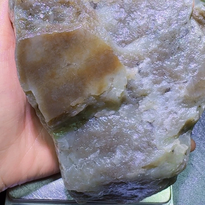 未镶嵌和田玉（糖玉）珠宝半成品