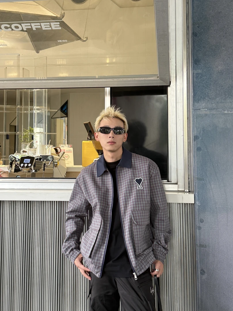 幺【5515】2025年新款爱心外套男女同款