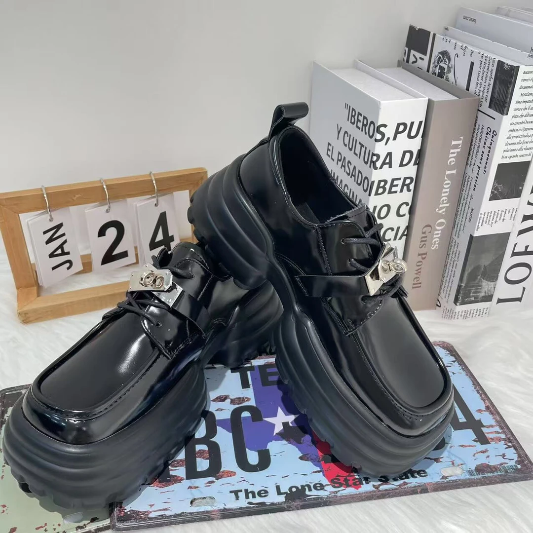 0202复古风增高英伦风小皮鞋女ins潮春季松糕底深口系带漆皮单鞋