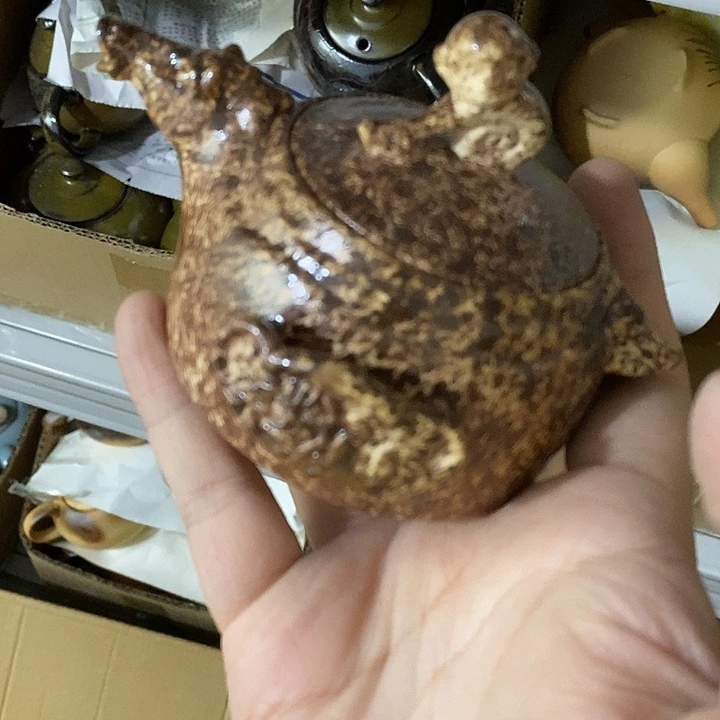 陶瓷艺术品及陶瓷壶壶