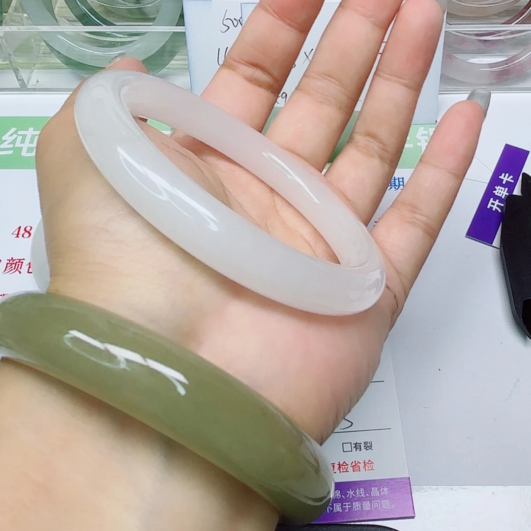 未镶嵌手镯石英质玉86/60
