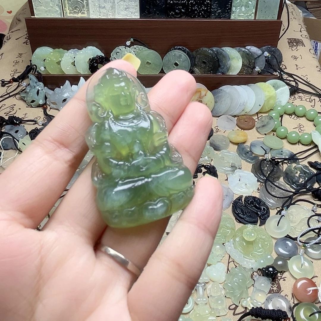 吊坠(赠链)未镶嵌石英质玉
