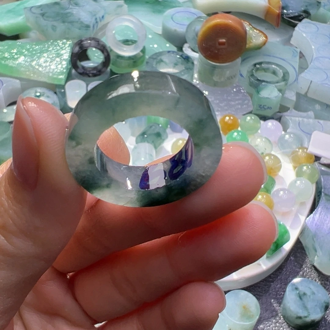 定制翡翠未镶嵌翡翠