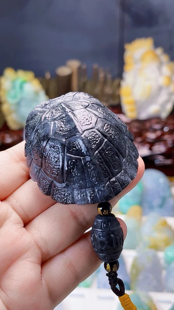 【新春好物】天然缅甸翡翠黑乌鸡龟壳手玩件毛货需抛光尺寸55-44-26