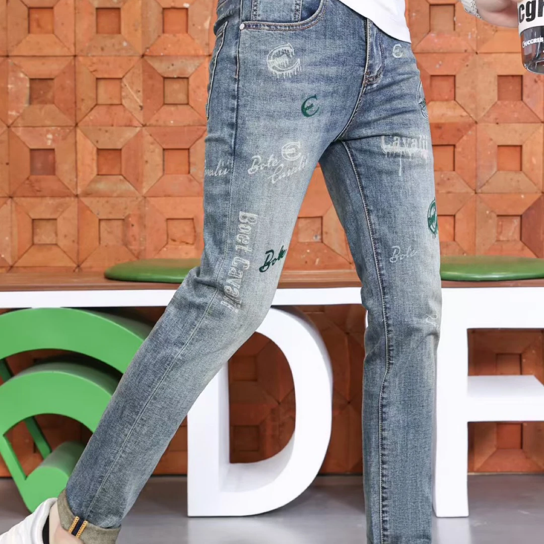 【路驰实体】夏季新款欧货重工刺绣修身时尚牛仔裤