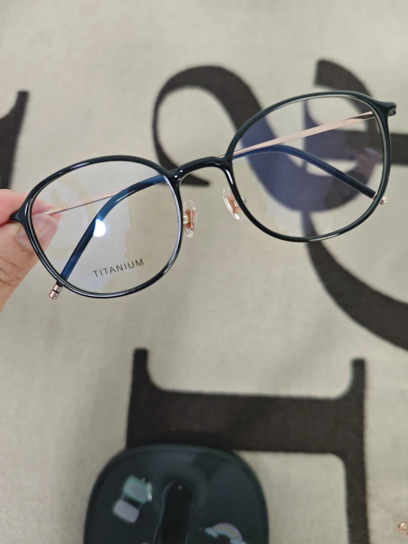 纯钛眼镜框超轻茶棕色近视眼镜架女通用素颜可配近视度数显脸小