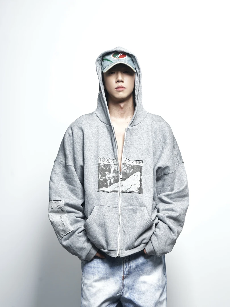 ASHDARKERD*重磅380克双层料降伏日文爱丽丝人像花灰贴布卫衣帽衫