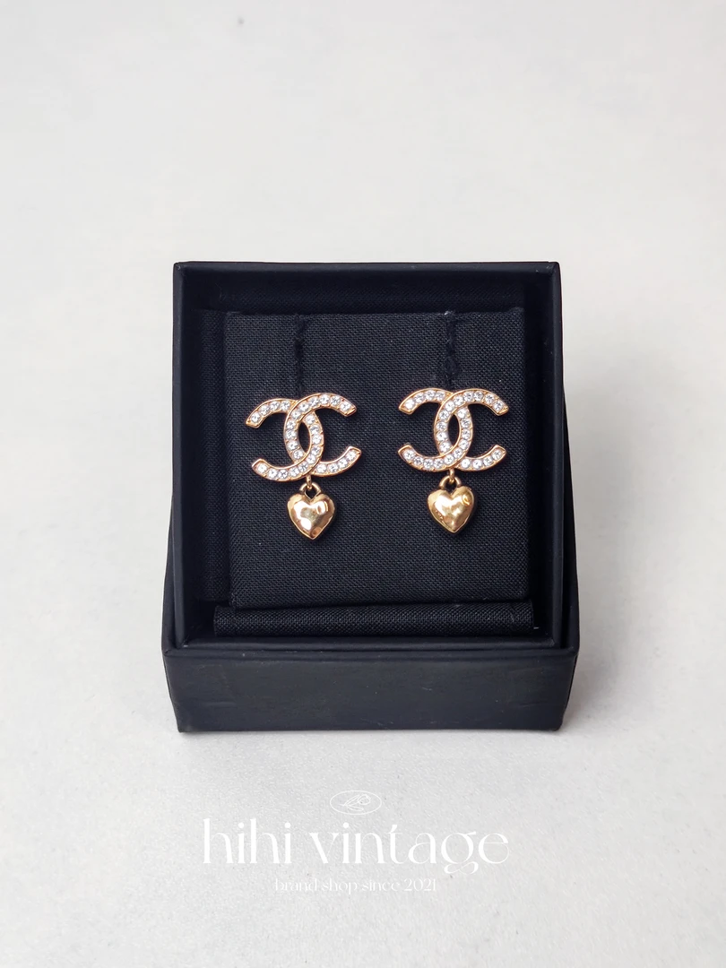 95新 Chanel/香奈儿 23P 双C镶钻爱心吊坠耳钉 二店/15880434