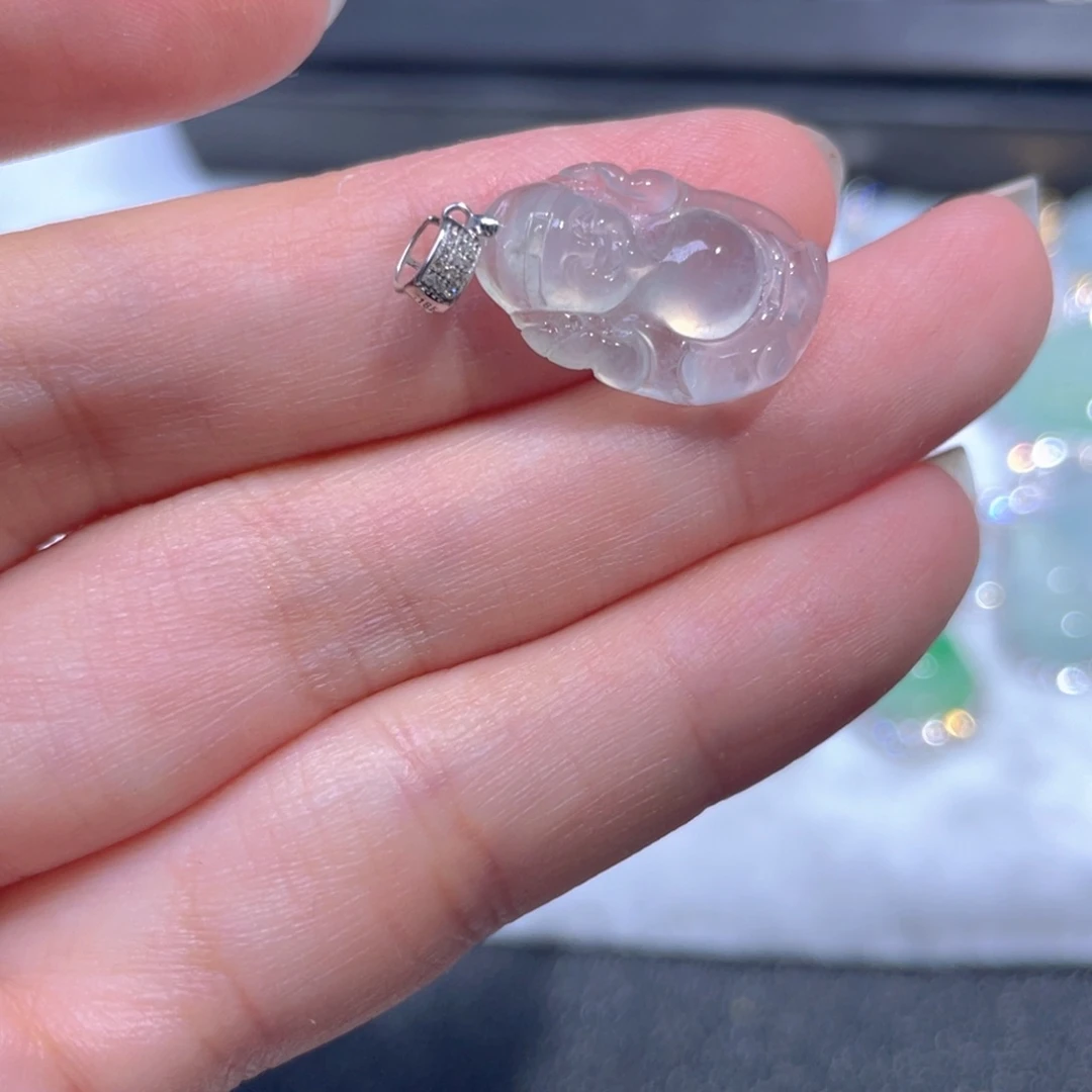 翡翠18K金镶嵌颈饰翡翠