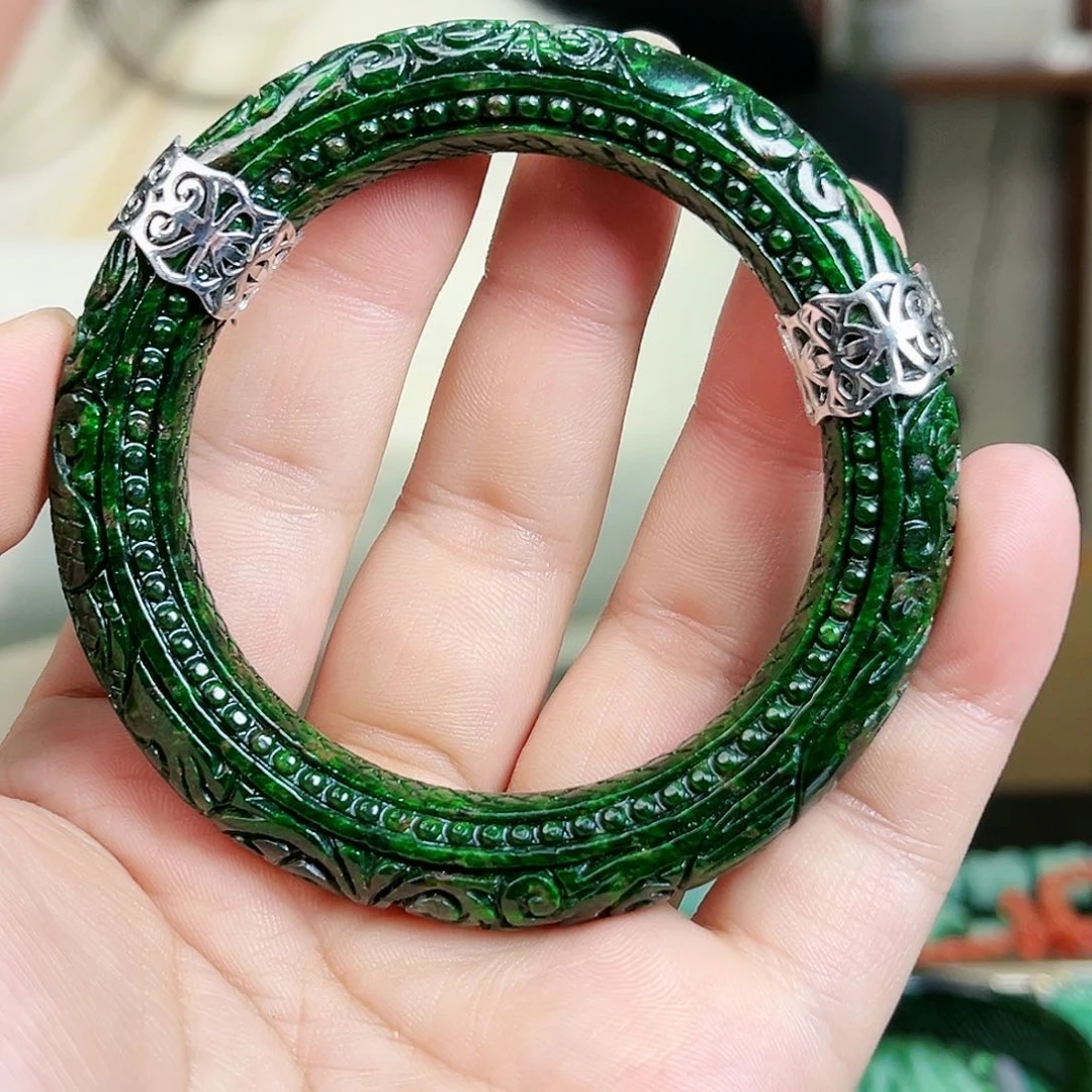 翡翠颈饰银S925镶嵌手镯