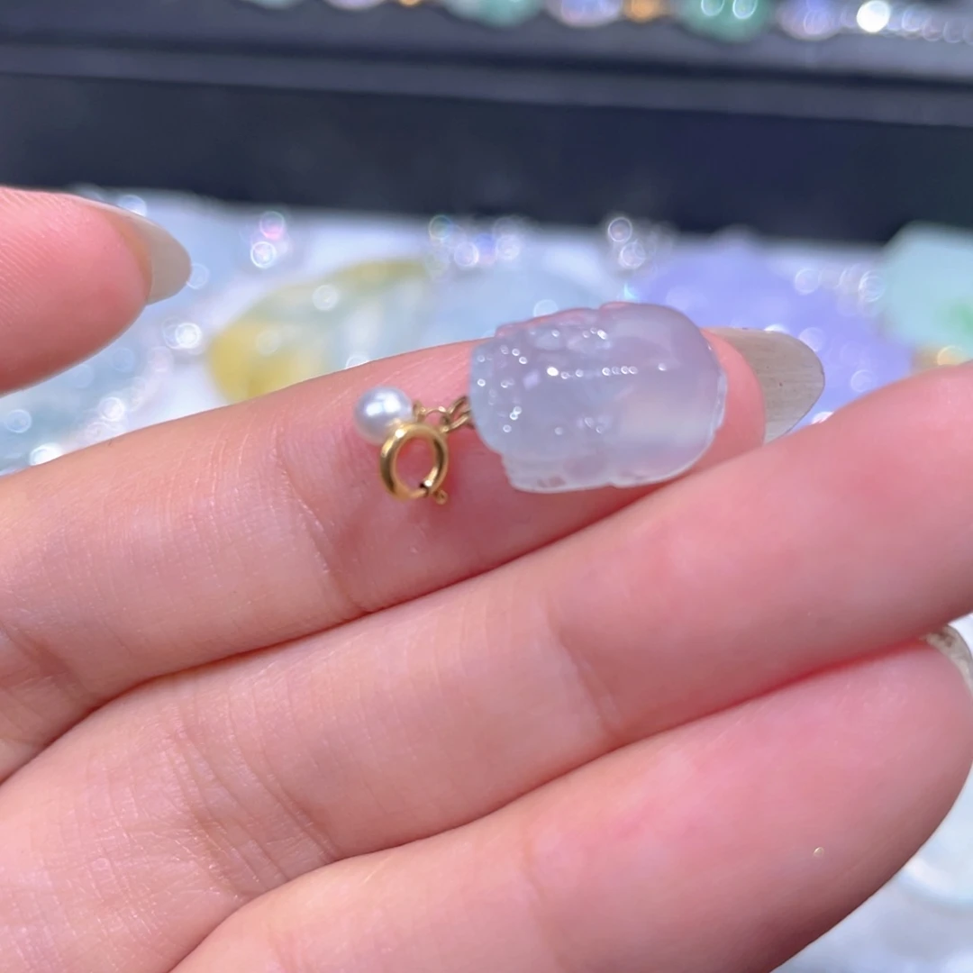 颈饰18K金镶嵌翡翠翡翠
