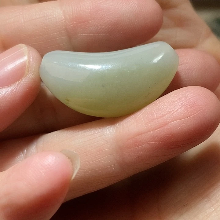 和田玉（糖玉）未镶嵌颈饰