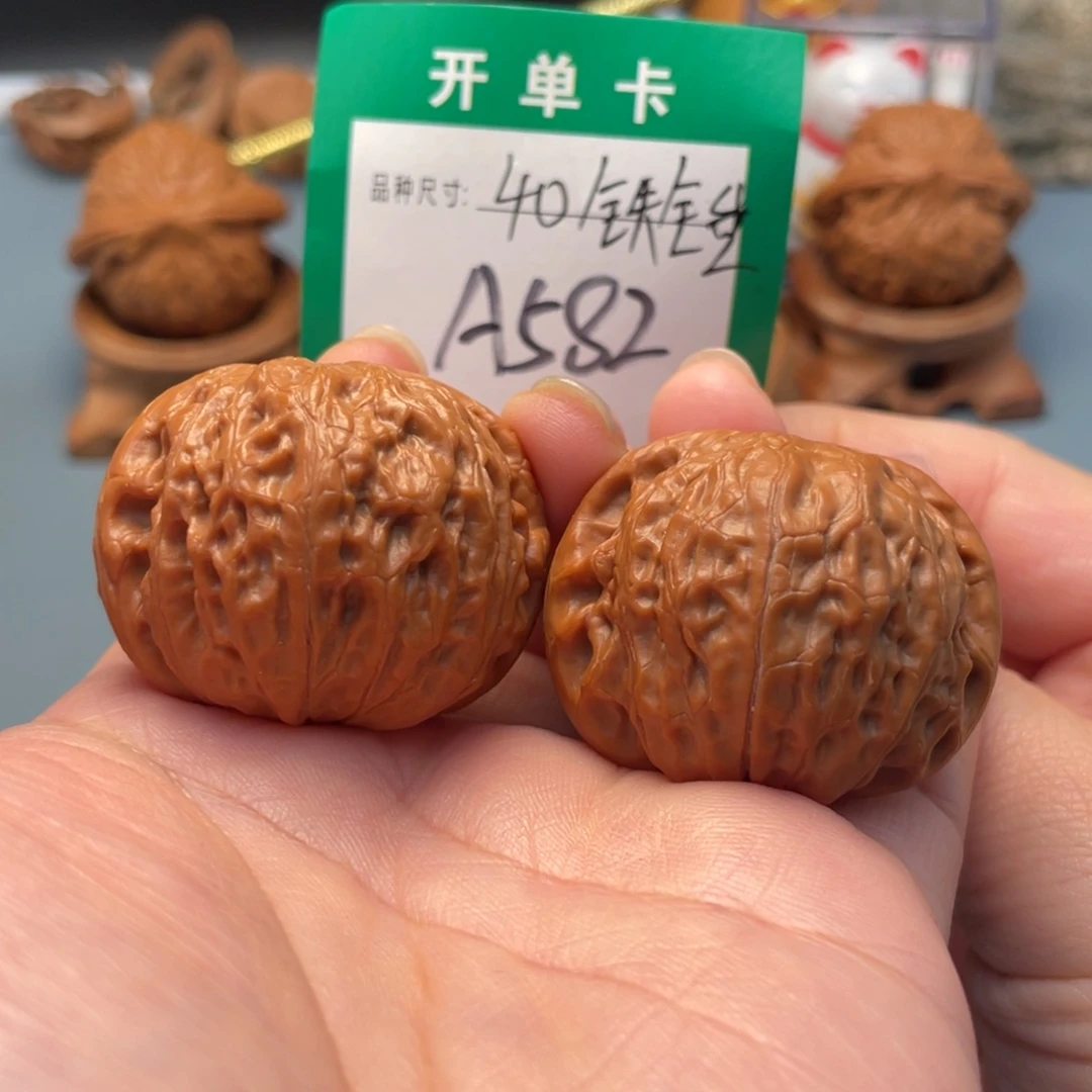 吊坠桃核文玩核桃