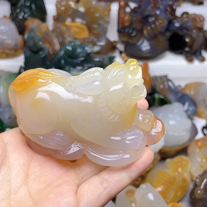 玛瑙/玉髓饰品未镶嵌骑****出