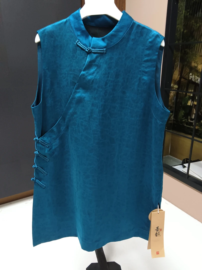 104众心精选真丝服装-墨