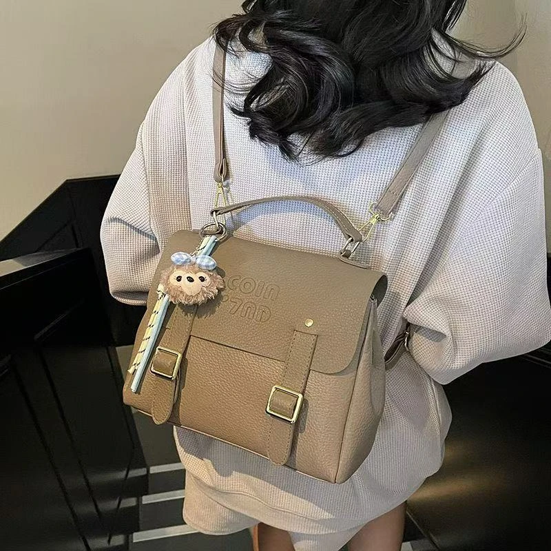 （燕子宠粉福利）奢华风双肩包白色时尚中号百搭蓝色