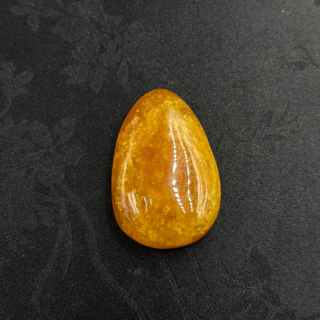 「戴琴珠宝」Q1671-蜜蜡吊坠（多样性发其一）