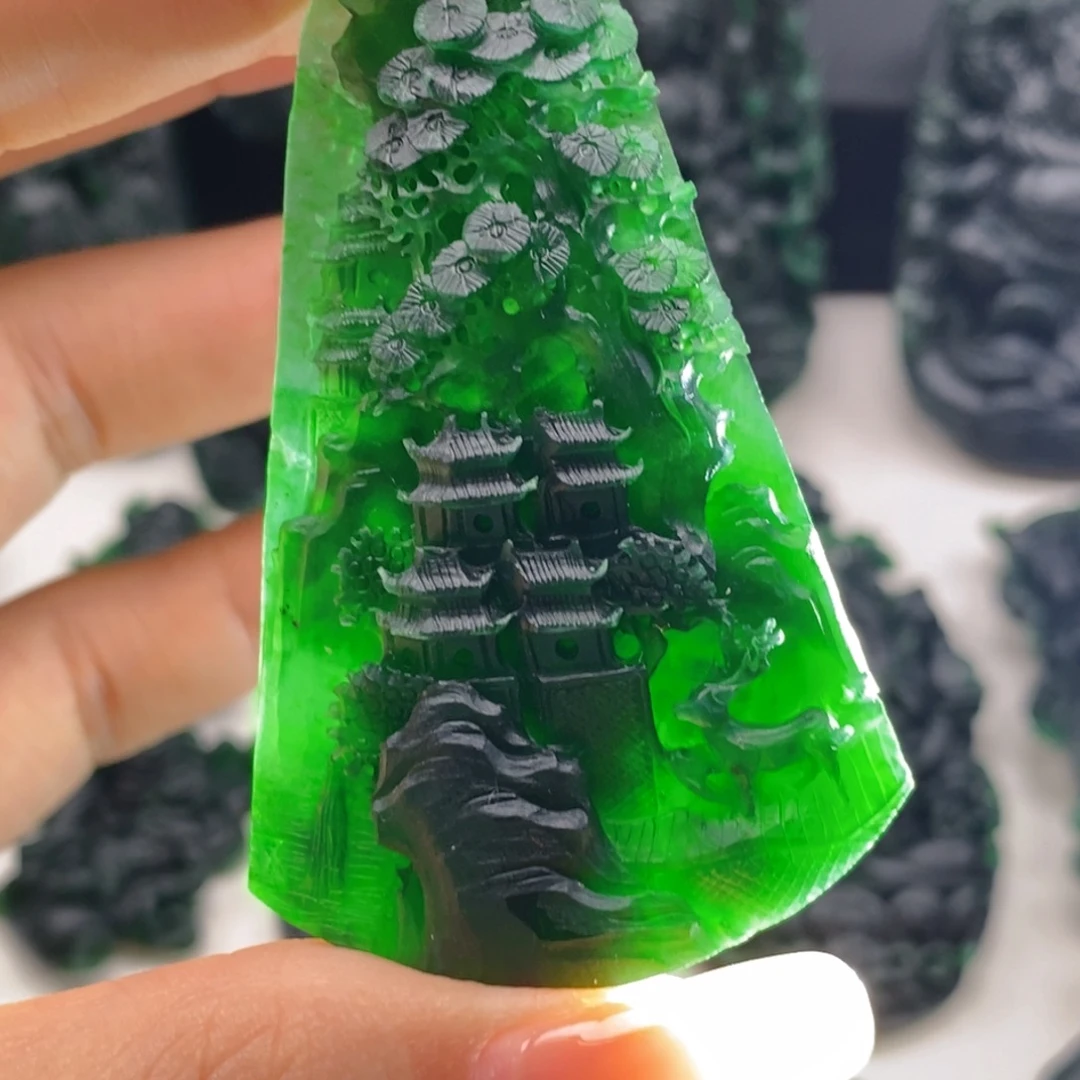 定制翡翠未镶嵌山水